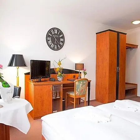 Weinberg 3* Güstrow